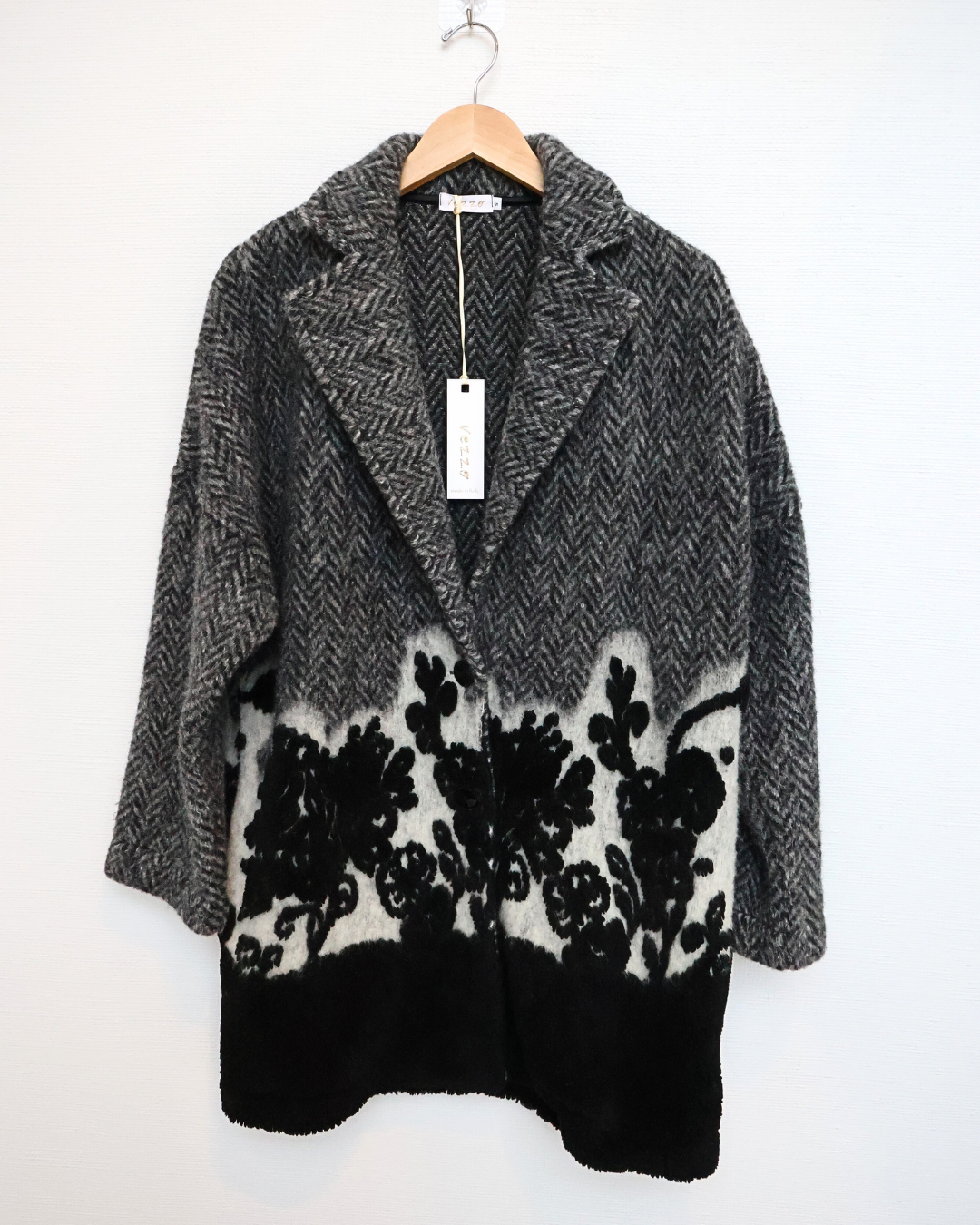 Floral Knit Tailored Cardgian — Grey & Black