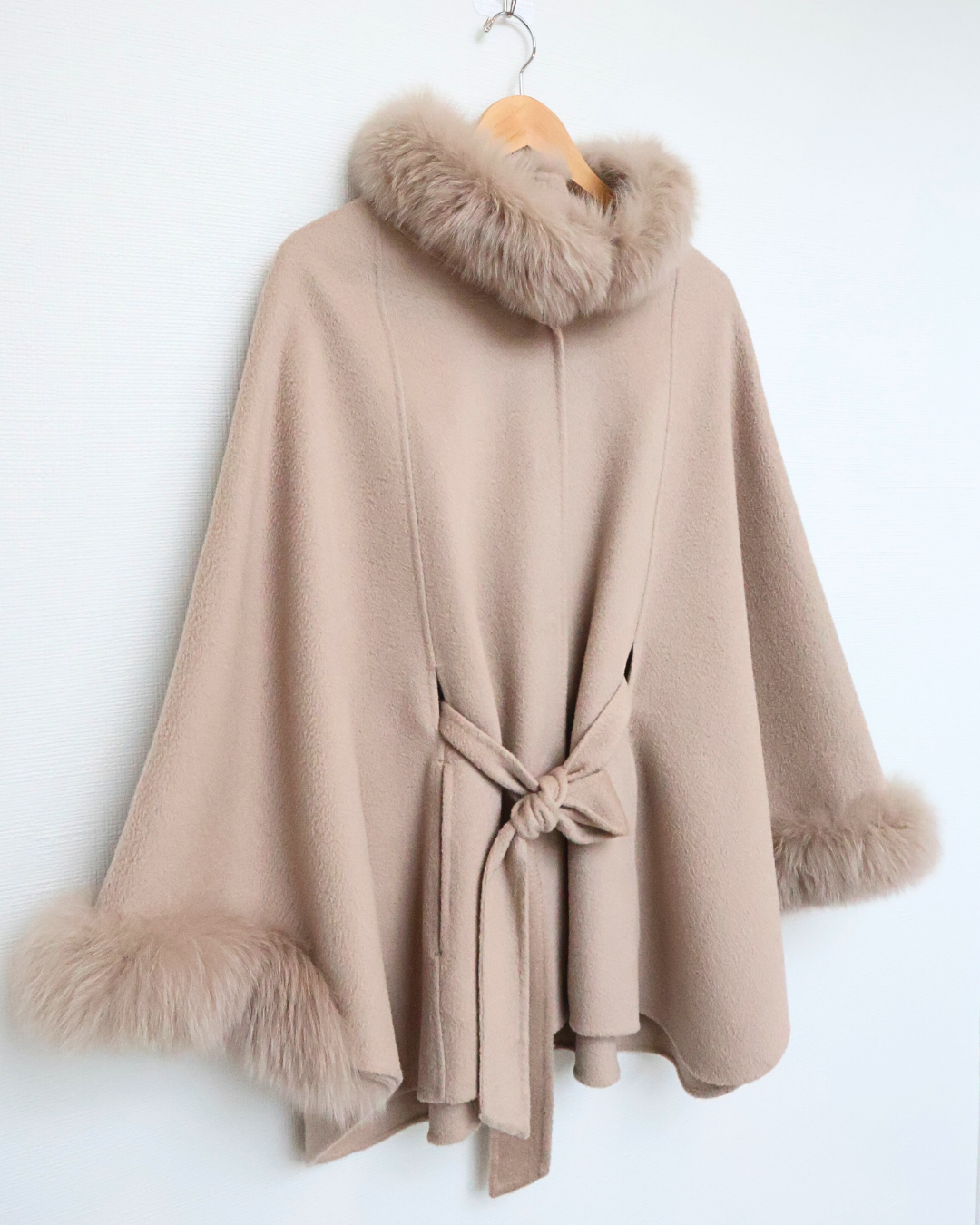 Pink Wool-Cashmere Cape with Fox Collar