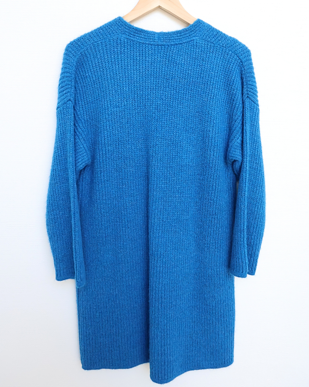 Ribbed Deep V-Neck Long Cardigan