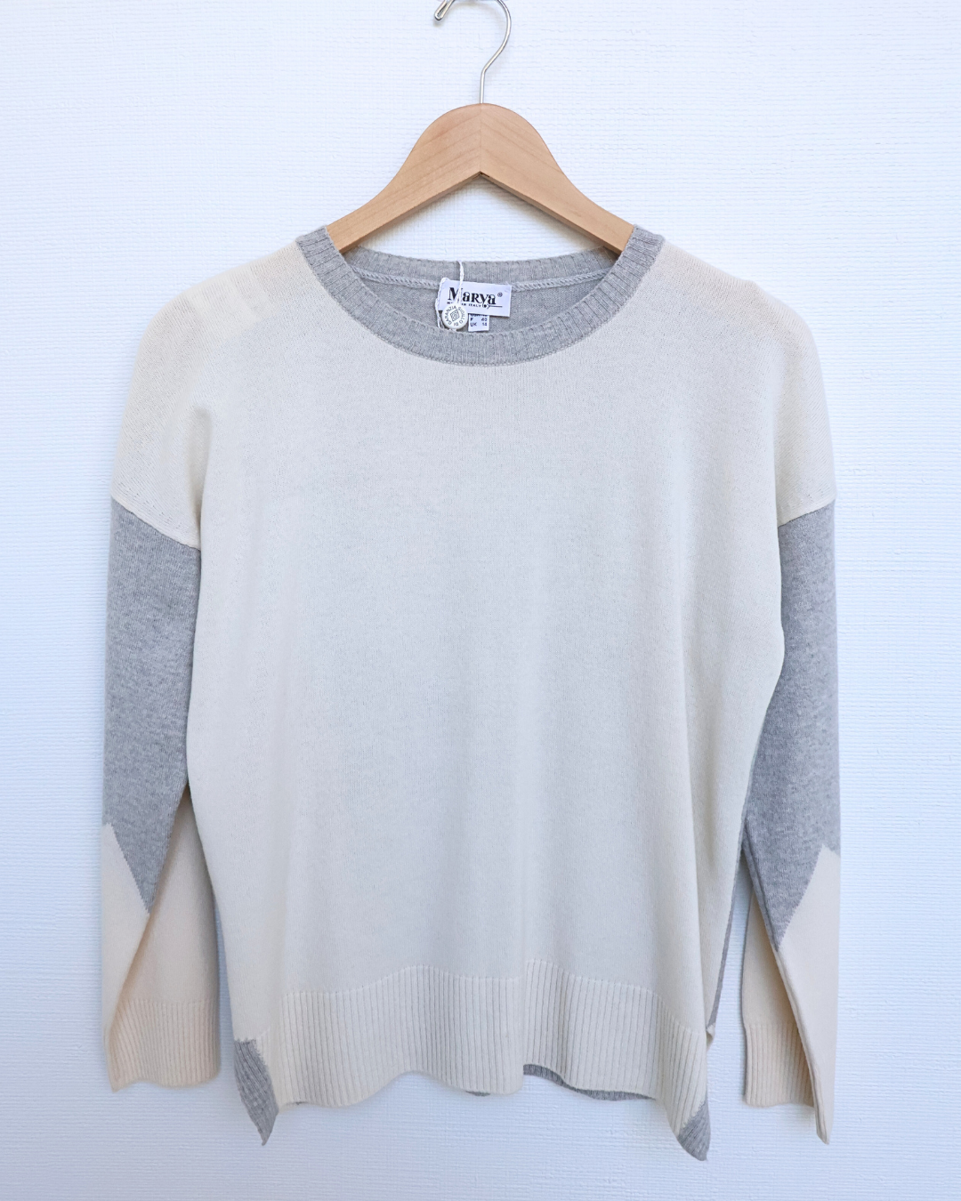 Colour-Block Lightweight Knit Sweater