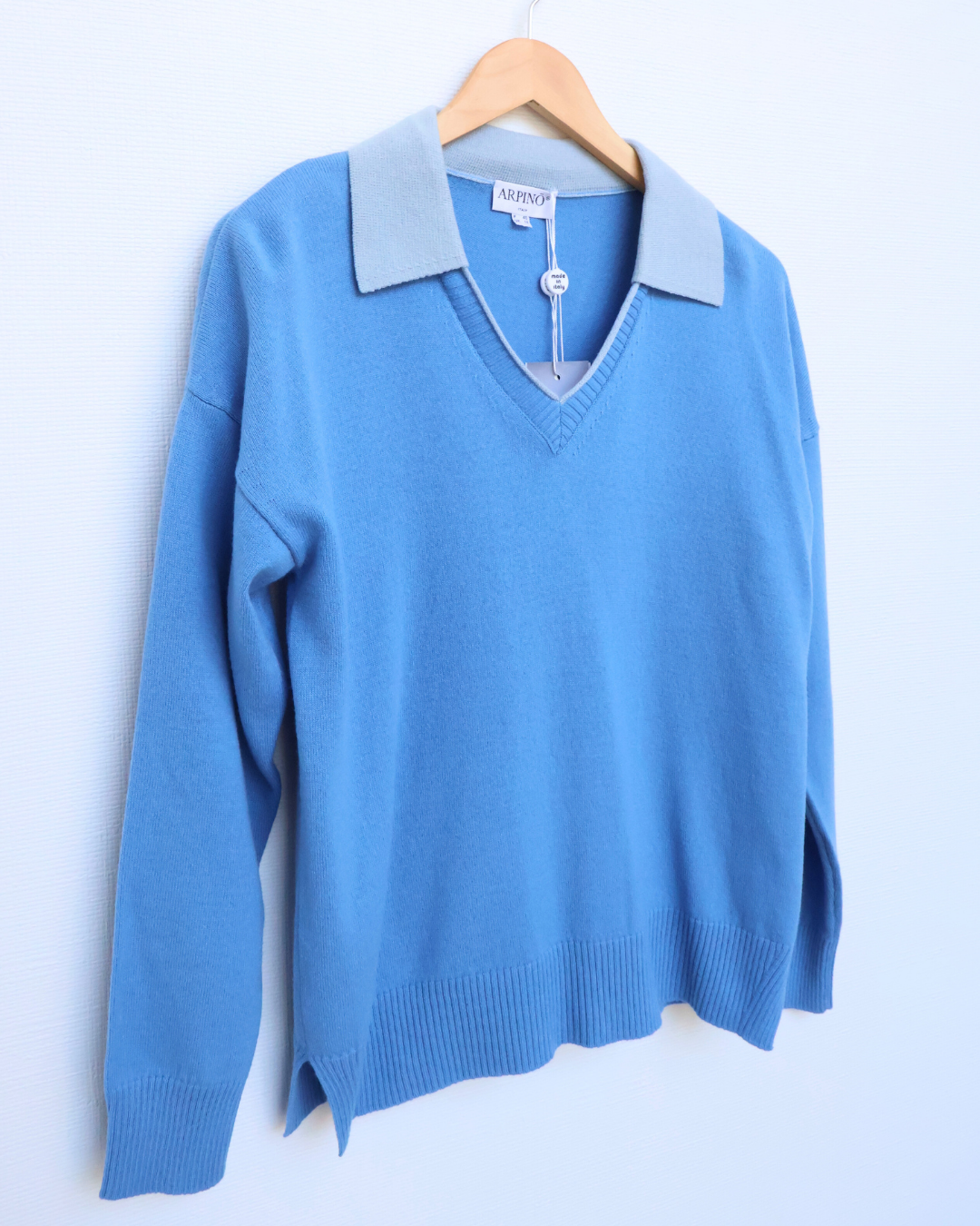 Duotone Collar V-Neck Knit Sweater