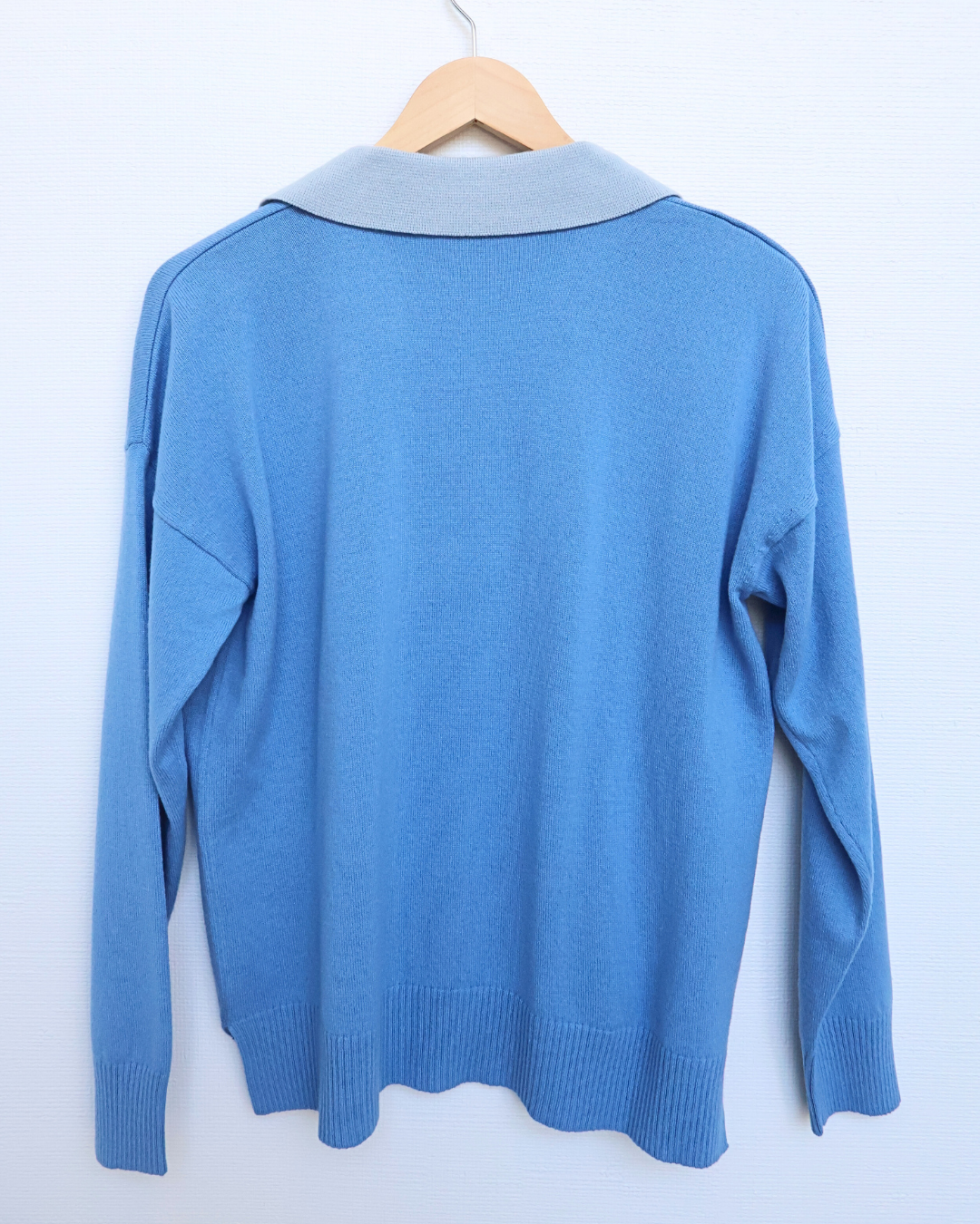 Duotone Collar V-Neck Knit Sweater