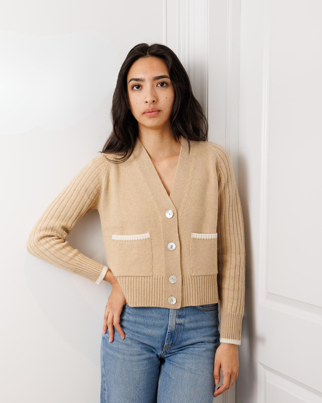 Cropped V-Neck Cardigan